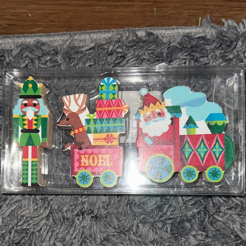 Festive Train Set with Nutcracker and Santa - Multicolor